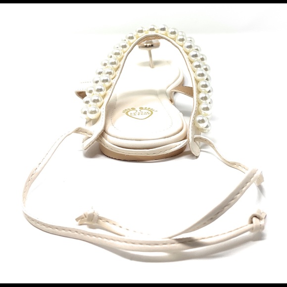 Mia Pearl Sandal
White/ Pearl - Picture 6 of 9